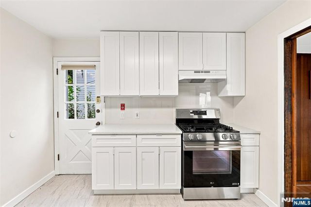 182 14th, Cresskill, NJ 07626