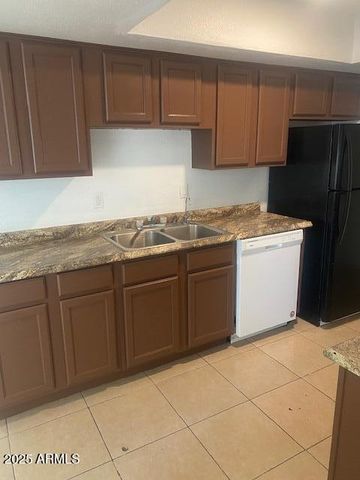 420 E DUNBAR Drive, Tempe, AZ 85282