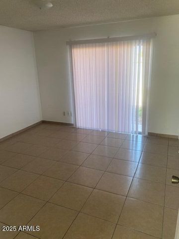 420 E DUNBAR Drive, Tempe, AZ 85282