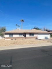 420 E DUNBAR Drive, Tempe, AZ 85282
