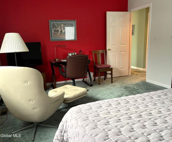 16 Pepper Lane, Greenfield, NY 12866