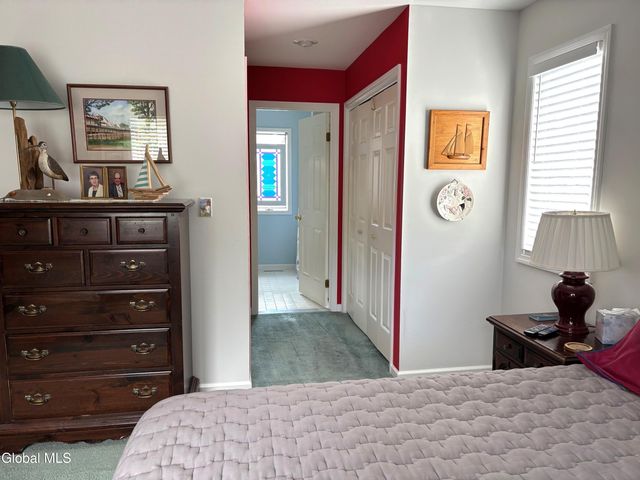 16 Pepper Lane, Greenfield, NY 12866