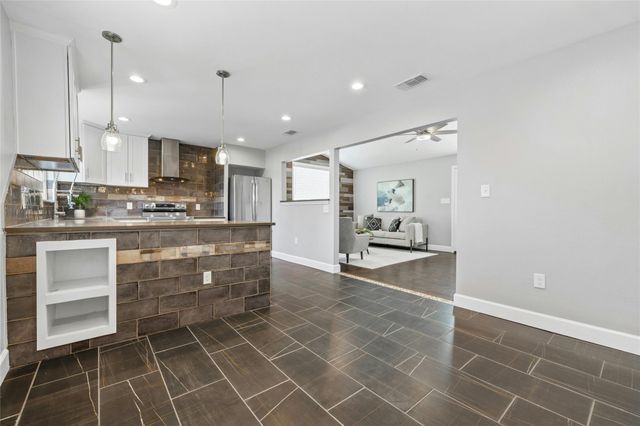 5503 Manor RD, Austin, TX 78723