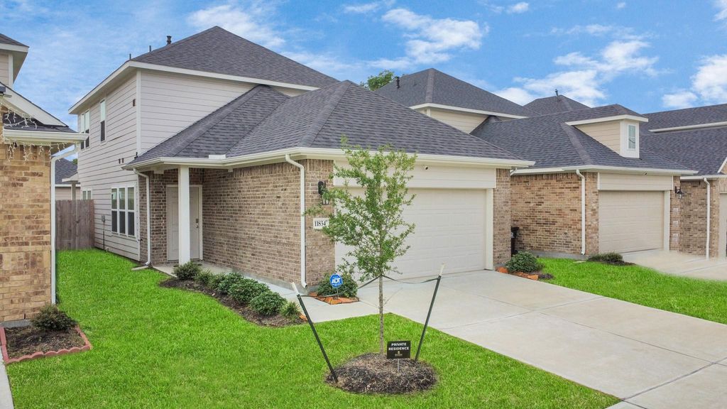 11834 Beachberry Drive, Houston, TX 77034