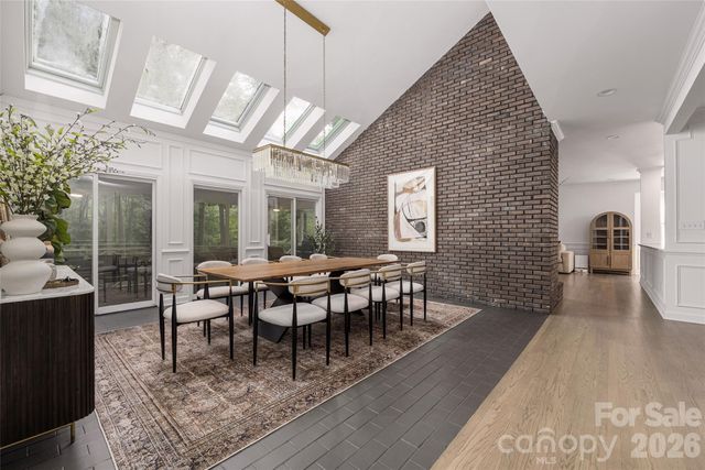 1800 Chestnut Lane, Matthews, NC 28104