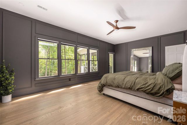 1800 Chestnut Lane, Matthews, NC 28104