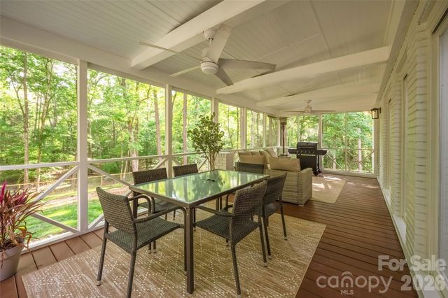 1800 Chestnut Lane, Matthews, NC 28104