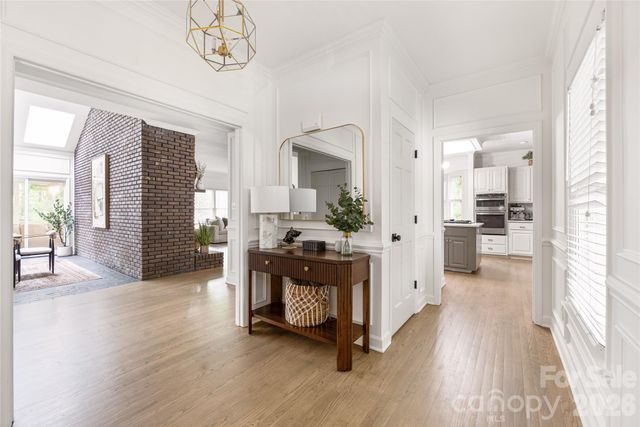 1800 Chestnut Lane, Matthews, NC 28104
