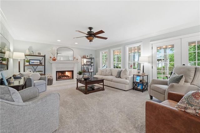 505 Shadow Brooke DR, Chesapeake, VA 23320