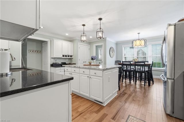 505 Shadow Brooke DR, Chesapeake, VA 23320