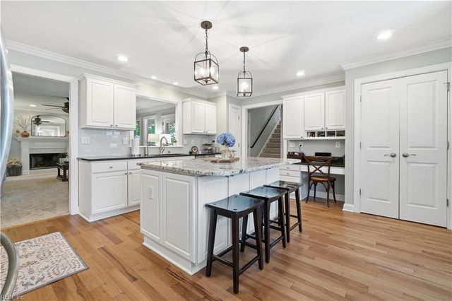 505 Shadow Brooke DR, Chesapeake, VA 23320