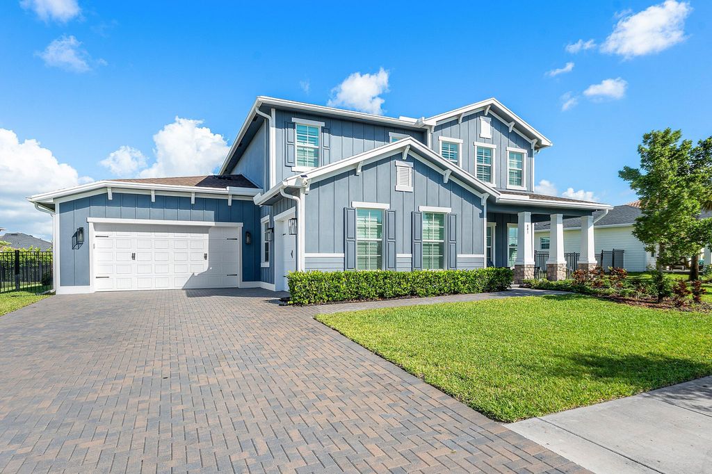 981 Castaway Court, Loxahatchee, FL 33470