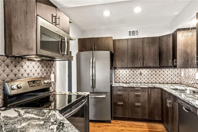 6518 Charles Street, Shawnee, KS 66216