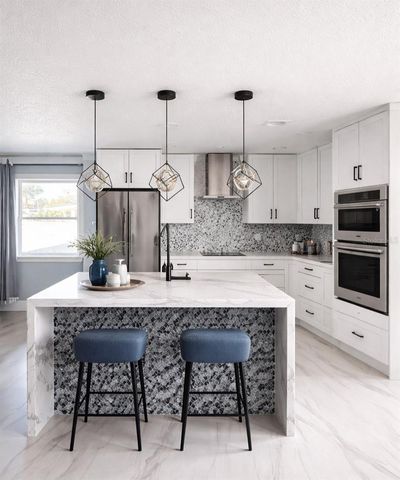 4310 HUNTINGTON STREET NE, St Petersburg, FL 33703