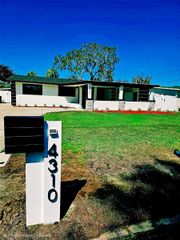 4310 HUNTINGTON STREET NE, St Petersburg, FL 33703