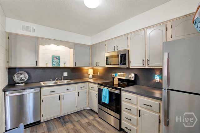 19 Clipper Court, Savannah, GA 31410