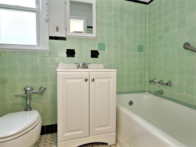 5 Laurel Street B2, Rye, NY 10580