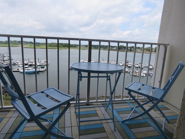 200 Cove Way 612, Quincy, MA 02169