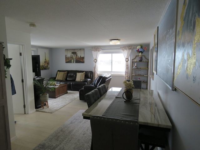200 Cove Way 612, Quincy, MA 02169