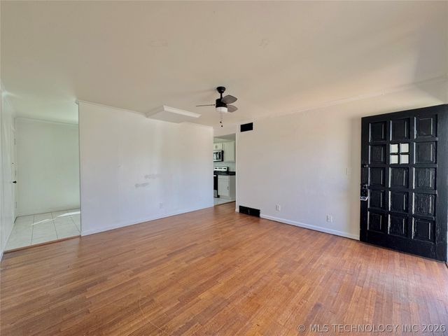 1313 N Irvington Avenue, Tulsa, OK 74115