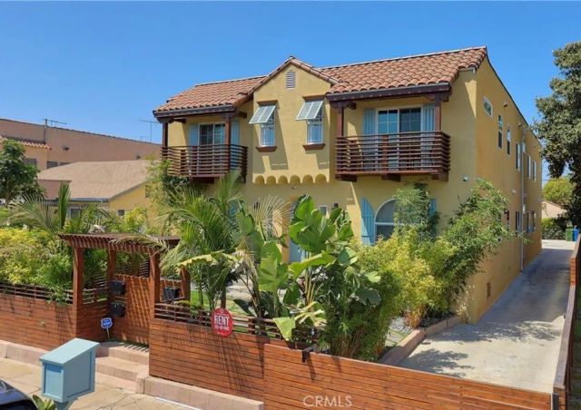 4539 St Elmo Drive, Los Angeles, CA 90019