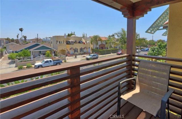 4539 St Elmo Drive, Los Angeles, CA 90019