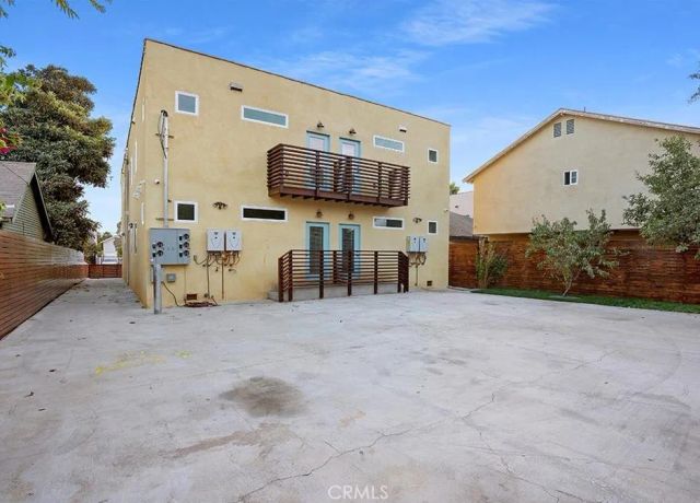 4539 St Elmo Drive, Los Angeles, CA 90019