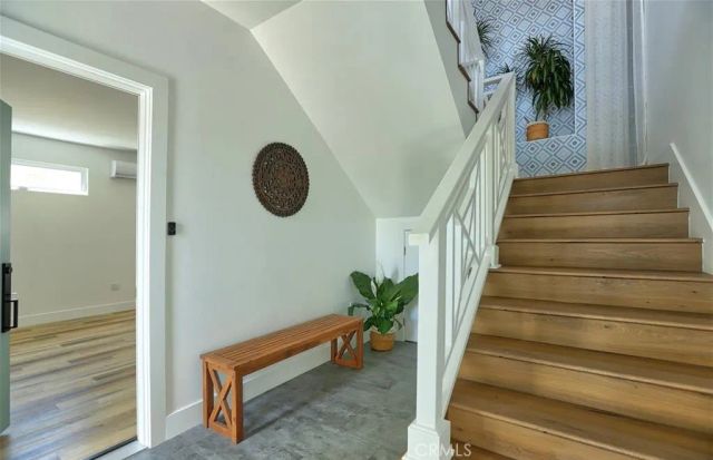 4539 St Elmo Drive, Los Angeles, CA 90019