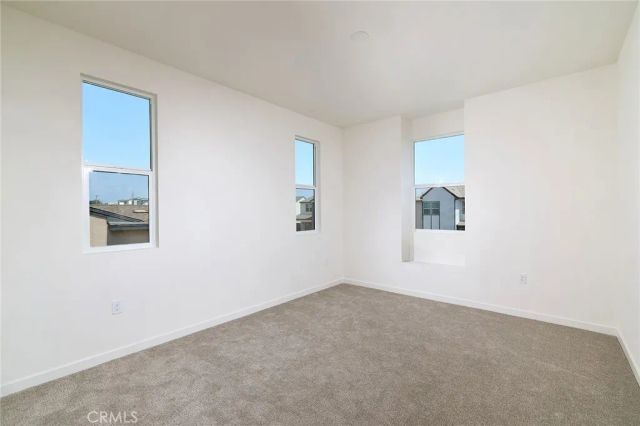15926 Conservatory Drive, Fontana, CA 92336