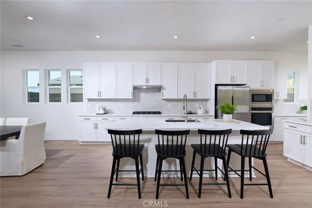 15926 Conservatory Drive, Fontana, CA 92336