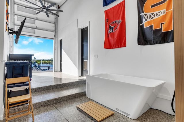 3434 NW 46th PL, Cape Coral, FL 33993