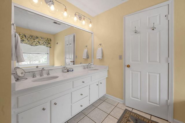 516 Sampson Drive, Frankfort, KY 40601