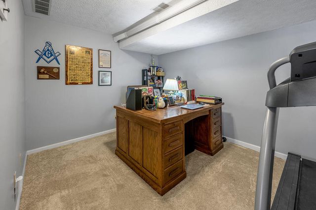 516 Sampson Drive, Frankfort, KY 40601