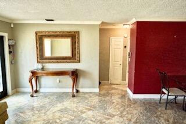 2611 NW 27th Street, Oakland Park, FL 33311