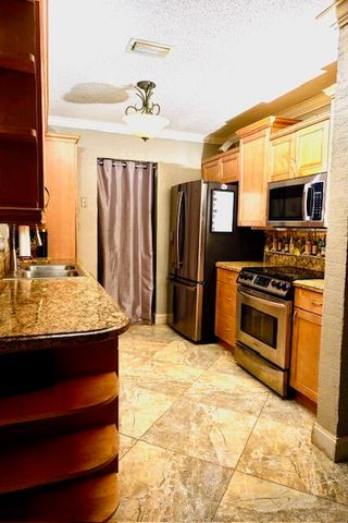 2611 NW 27th Street, Oakland Park, FL 33311