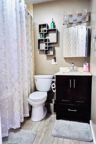 2611 NW 27th Street, Oakland Park, FL 33311