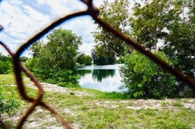 2611 NW 27th Street, Oakland Park, FL 33311