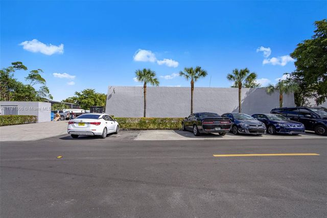 1357 NW 88th Ave, Doral, FL 33172
