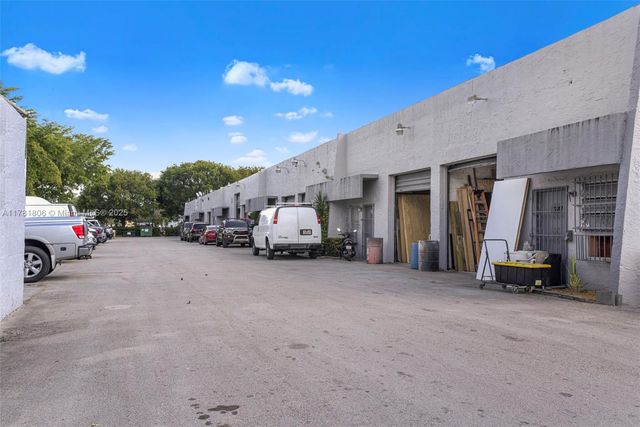 1357 NW 88th Ave, Doral, FL 33172