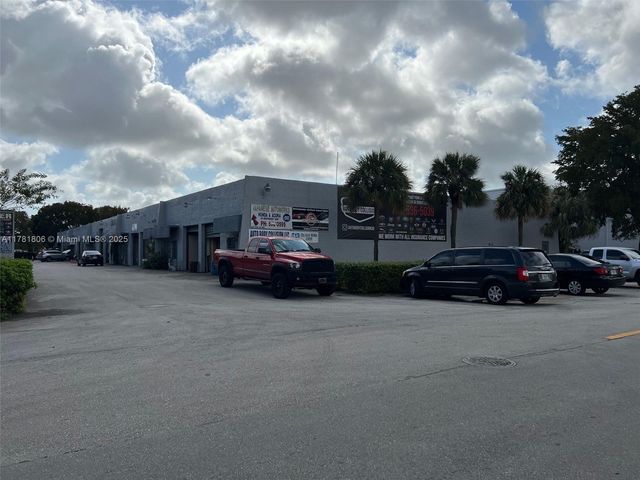 1357 NW 88th Ave, Doral, FL 33172