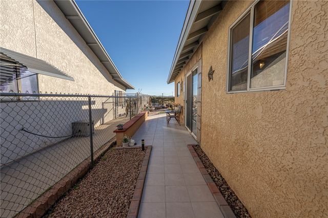 3676 N Roosevelt Street, Kingman, AZ 86409