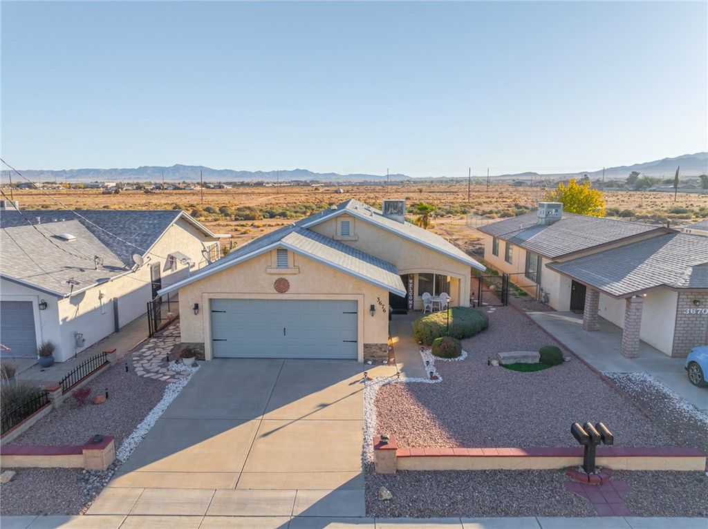 3676 N Roosevelt Street, Kingman, AZ 86409