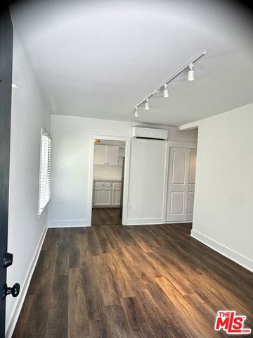 5724 La Mirada Avenue, Los Angeles, CA 90038