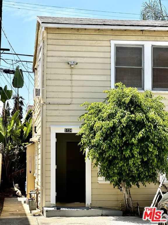 5724 La Mirada Avenue, Los Angeles, CA 90038