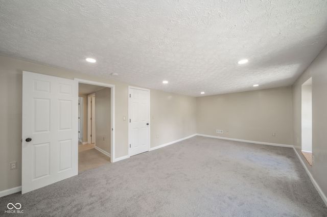 41 W Warrick Street, Knightstown, IN 46148