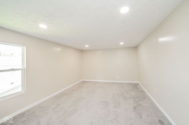 41 W Warrick Street, Knightstown, IN 46148
