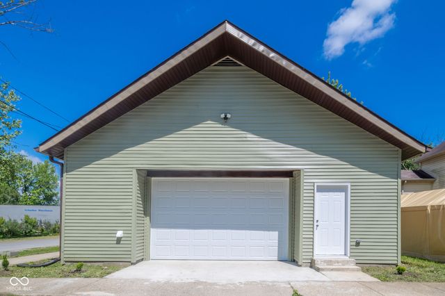 41 W Warrick Street, Knightstown, IN 46148