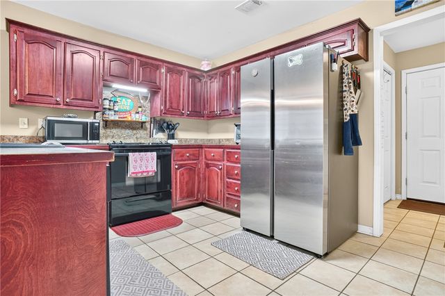 328 Treeline Circle, Russellville, AR 72802