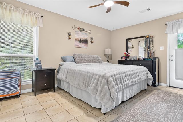 328 Treeline Circle, Russellville, AR 72802