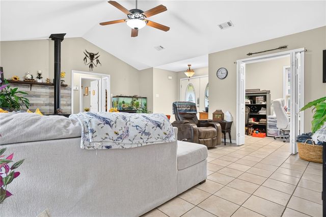 328 Treeline Circle, Russellville, AR 72802